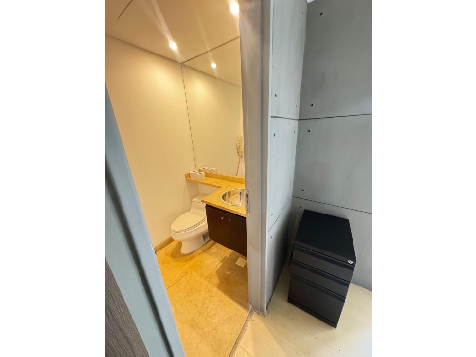 Oficina en venta en Milla De Oro, Medellín, 119 m² · foto 6 de 9