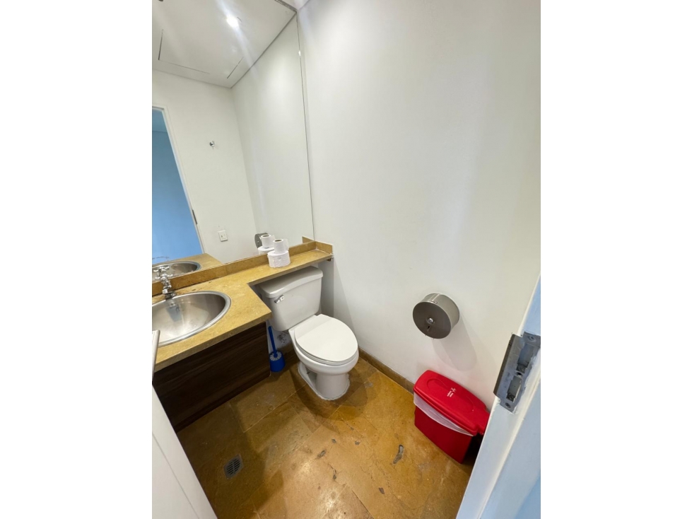 Oficina en venta en Milla De Oro, Medellín, 119 m² · foto 8 de 9