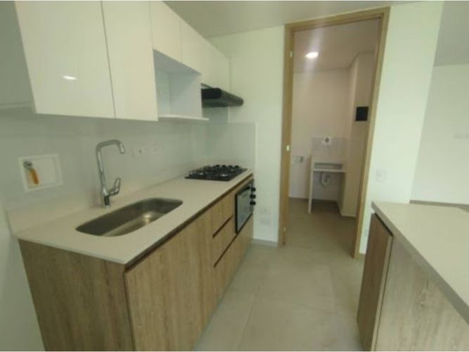 Apartamento de 3 alcobas en venta en San Jose, Sabaneta, 75 m² · foto 3 de 18