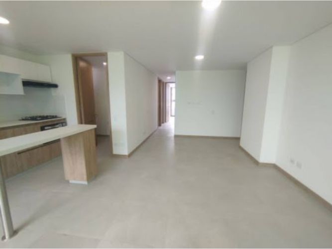 Apartamento de 3 alcobas en venta en San Jose, Sabaneta, 75 m² · foto 7 de 18