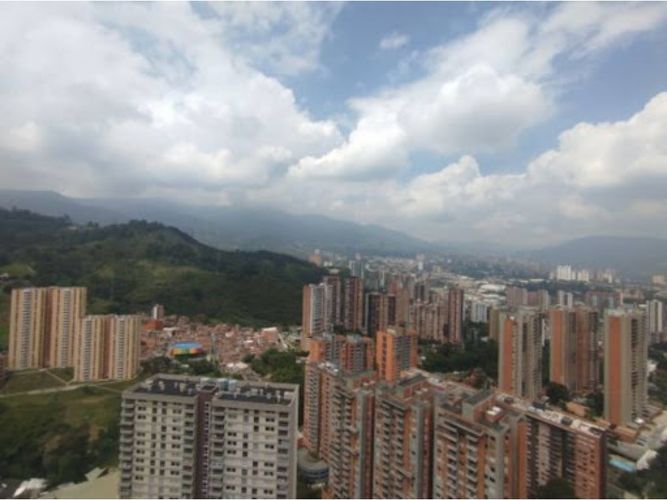 Apartamento de 3 alcobas en venta en San Jose, Sabaneta, 75 m² · foto 10 de 18