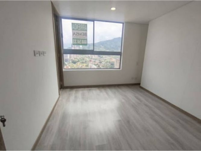 Apartamento de 3 alcobas en venta en San Jose, Sabaneta, 75 m² · foto 18 de 18
