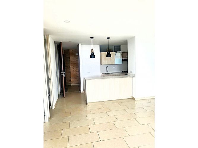 Apartaestudio en venta en Los Naranjos, Medellín, 55 m² · foto 4 de 24