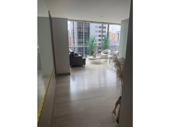 Consultorio en venta en El Poblado, Sabaneta, 70 m² · foto 2 de 18