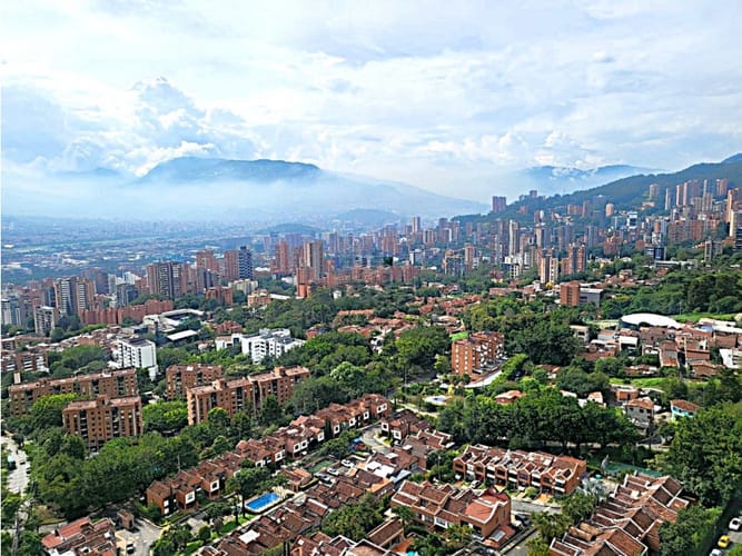 Apartaestudio en venta en Los Naranjos, Medellín, 55 m² · foto 11 de 24