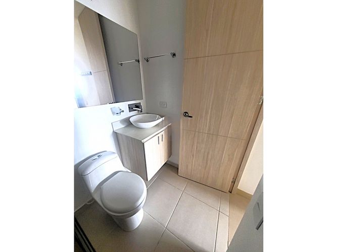 Apartaestudio en venta en Los Naranjos, Medellín, 55 m² · foto 14 de 24