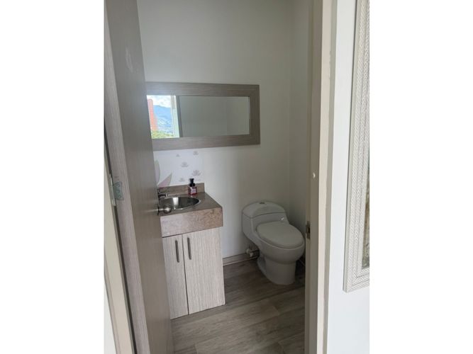 Consultorio en venta en El Poblado, Sabaneta, 70 m² · foto 12 de 18