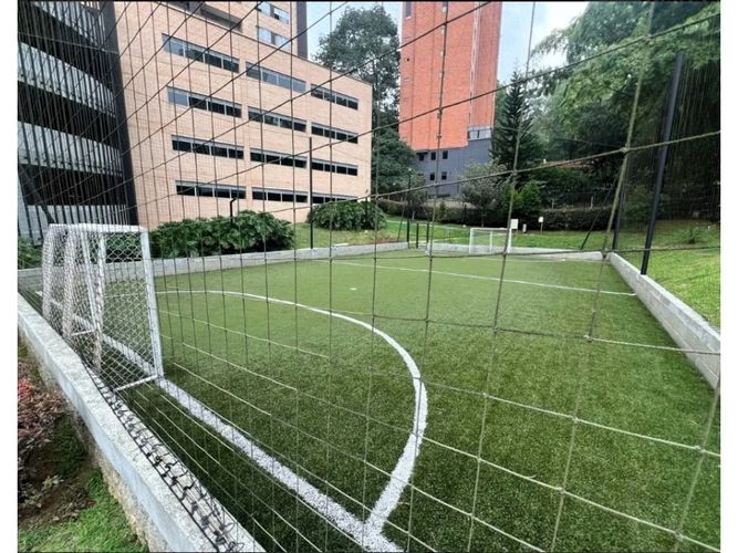 Apartaestudio en venta en Los Naranjos, Medellín, 55 m² · foto 24 de 24