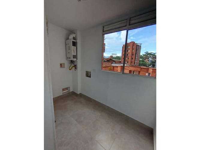 Apartamento en venta en Laureles, Medellín · foto 23 de 24