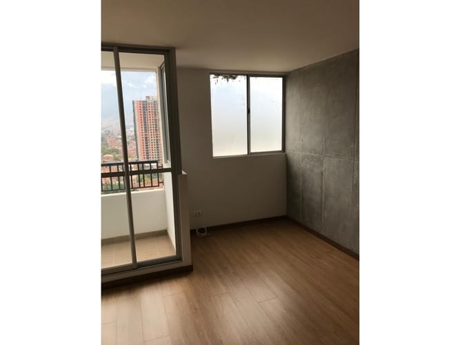 Apartamento de 3 alcobas en venta en Bello Horizonte, Bello, 90 m² · foto 2 de 14