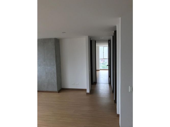 Apartamento de 3 alcobas en venta en Bello Horizonte, Bello, 90 m² · foto 9 de 14