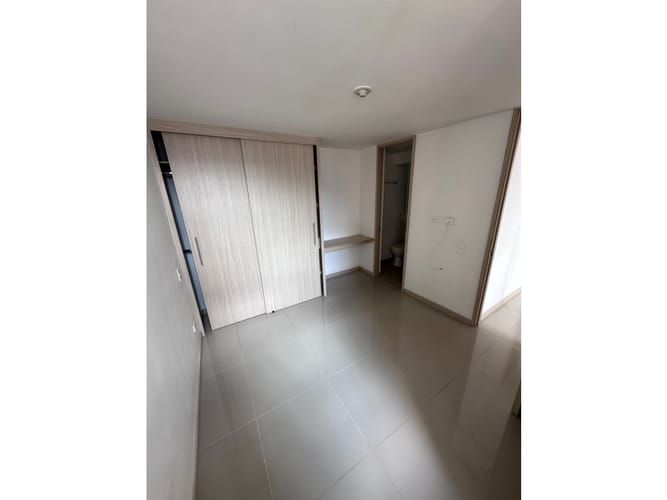 Apartamento de 3 alcobas en venta en La Candelaria, Bello, 61 m² · foto 9 de 15