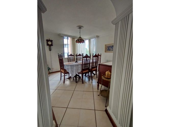 Apartamento de 3 alcobas en venta en Bolivariana, Medellín, 165 m² · foto 4 de 24