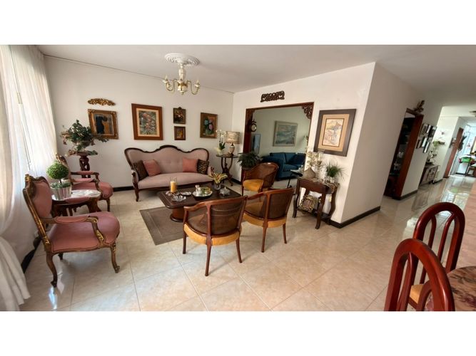 Apartamento de 3 alcobas en venta en Conquistadores, Medellín, 151 m² · foto 3 de 20