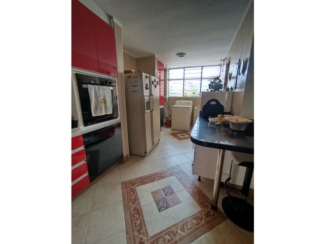 Apartamento de 3 alcobas en venta en Bolivariana, Medellín, 165 m² · foto 15 de 24