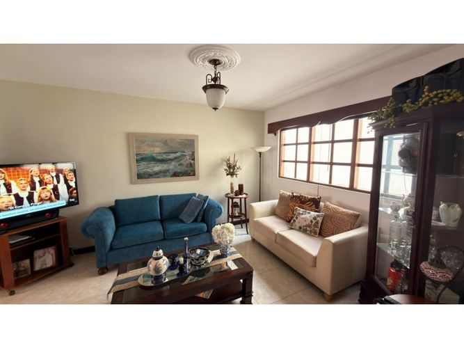Apartamento de 3 alcobas en venta en Conquistadores, Medellín, 151 m² · foto 4 de 20