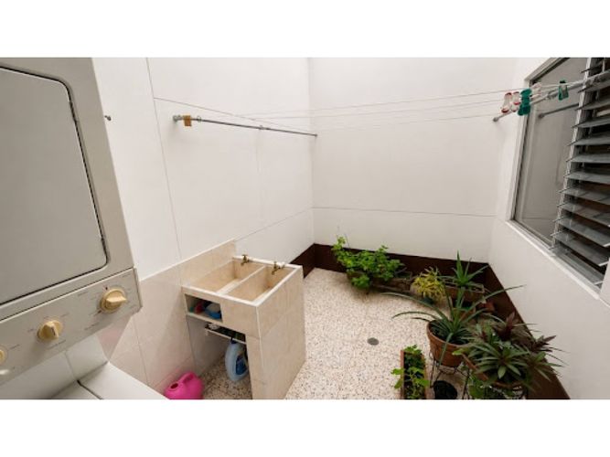 Apartamento de 3 alcobas en venta en Conquistadores, Medellín, 151 m² · foto 13 de 20