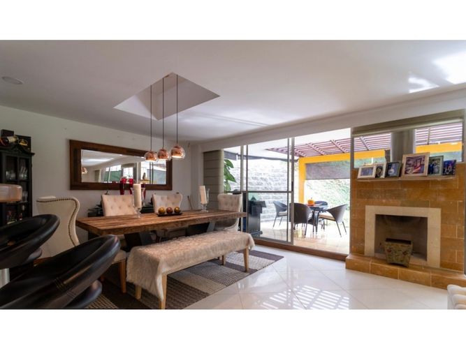 Casa de 3 alcobas en venta en La Candelaria, Medellín, 300 m² · foto 17 de 24