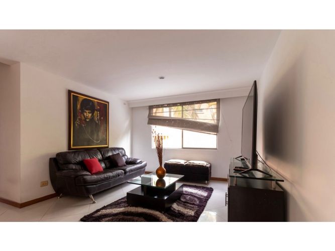 Casa de 3 alcobas en venta en La Candelaria, Medellín, 300 m² · foto 18 de 24