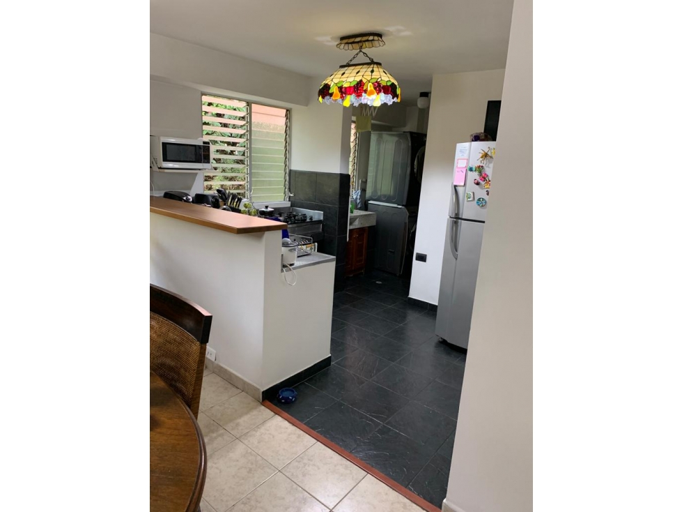 Apartamento en venta en El Poblado, Medellín · foto 4 de 6