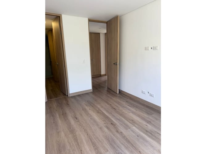 Apartamento de 3 alcobas en venta en Llano Grande, Rionegro, 173 m² · foto 4 de 14