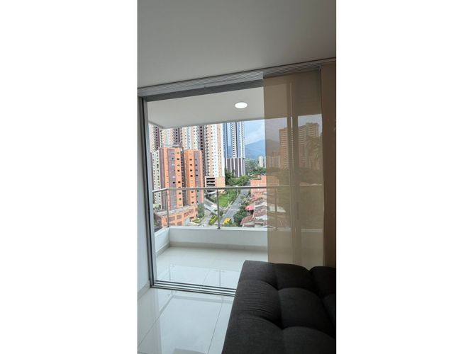 Apartamento de 3 alcobas en venta en La Doctora, Sabaneta, 56 m² · foto 6 de 24