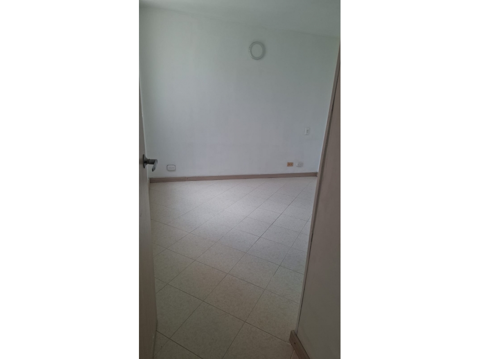 Apartamento en venta en Suramérica, Itagüí · foto 5 de 9