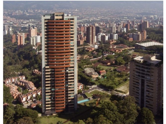 Apartamento de 3 alcobas en venta en Los Balsos, Medellín, 510 m² · foto 3 de 12