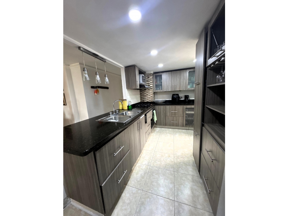 Apartamento en venta en Los Balsos, Medellín · foto 6 de 17
