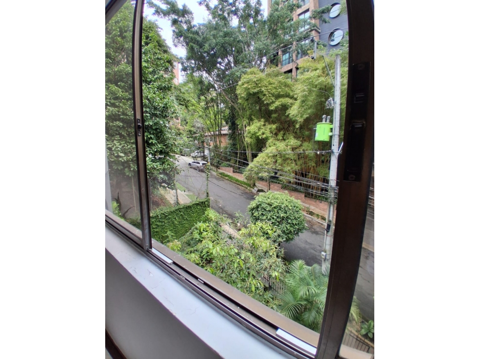 Apartamento en venta en El Poblado, Medellín · foto 10 de 24