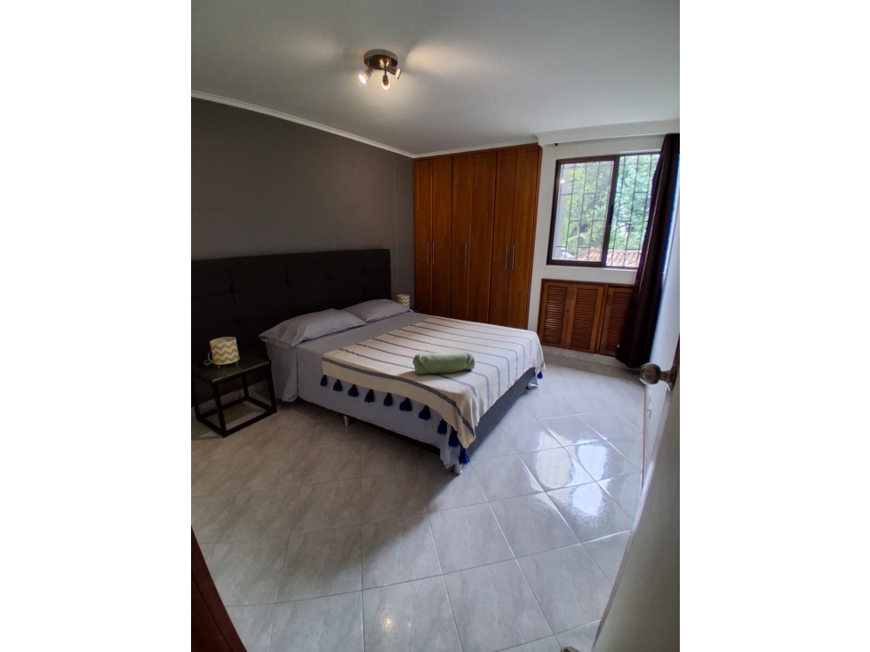 Apartamento en venta en El Poblado, Medellín · foto 12 de 24