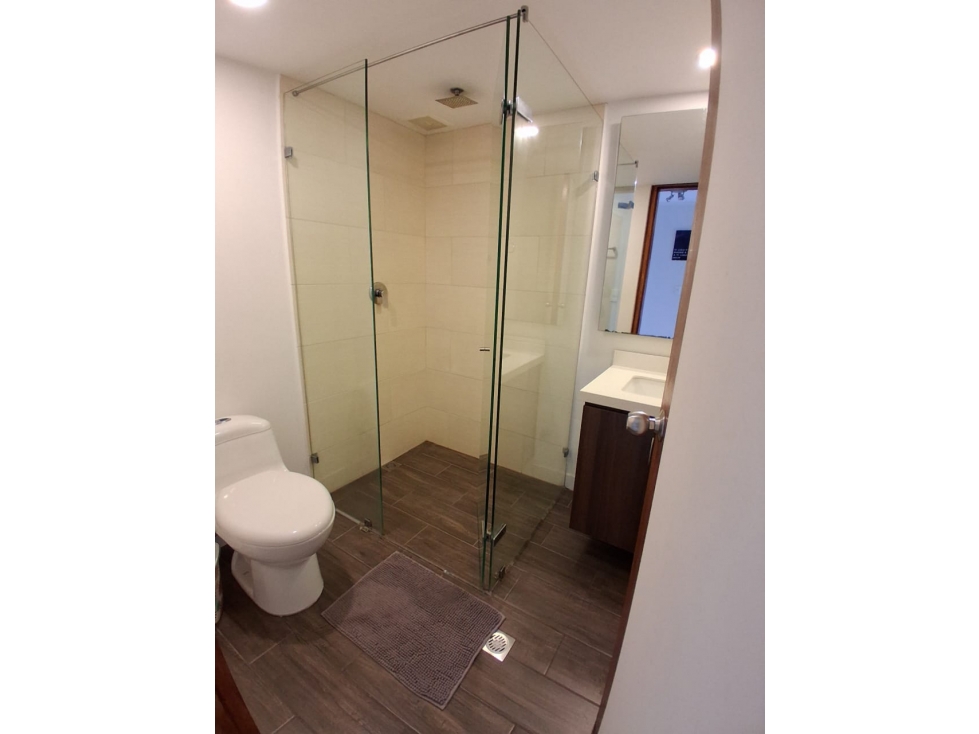 Apartamento en venta en El Poblado, Medellín · foto 13 de 24