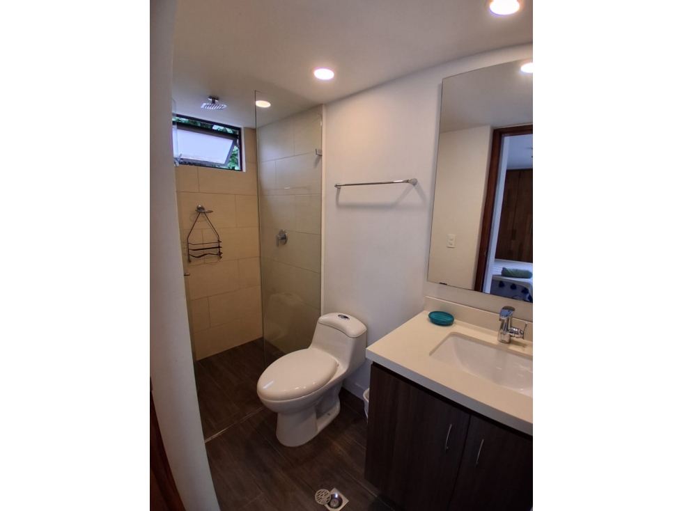 Apartamento en venta en El Poblado, Medellín · foto 15 de 24