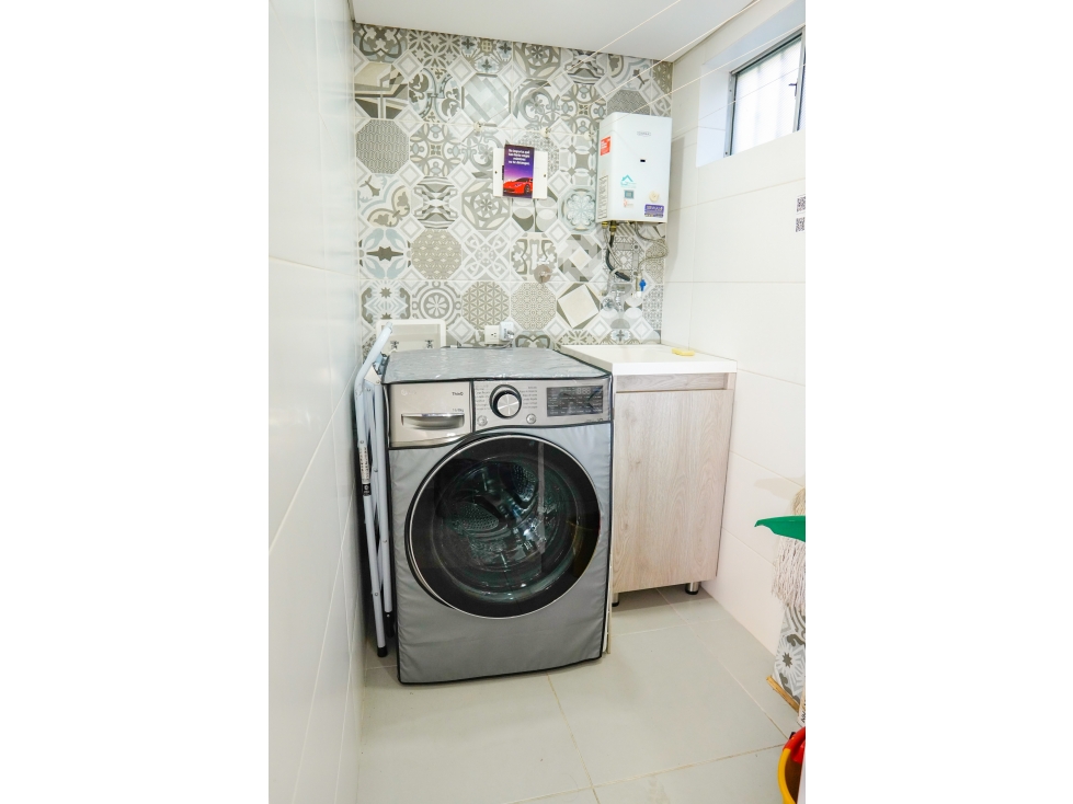 Apartamento en venta en Las Palmas, Medellín · foto 6 de 24