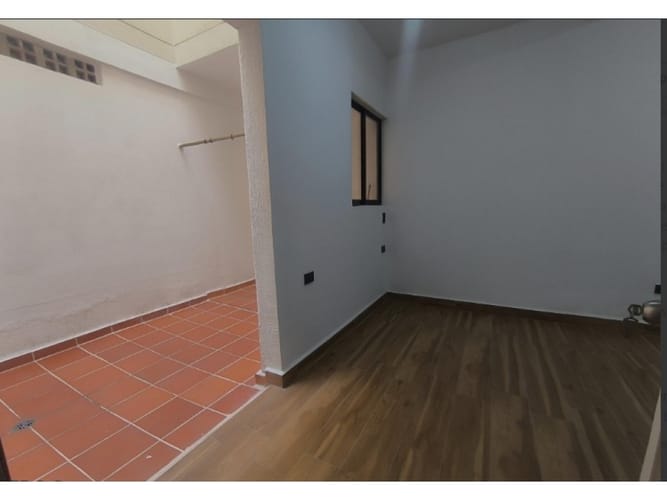 Casa de 5 alcobas en venta en Las Acacias, Medellín, 203 m² · foto 4 de 18