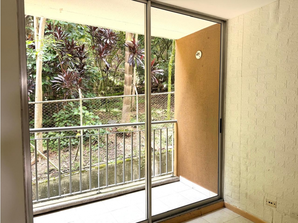 Apartamento en venta en Rodeo Alto, Medellín · foto 2 de 24