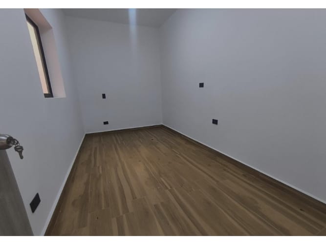 Casa de 5 alcobas en venta en Las Acacias, Medellín, 203 m² · foto 11 de 18