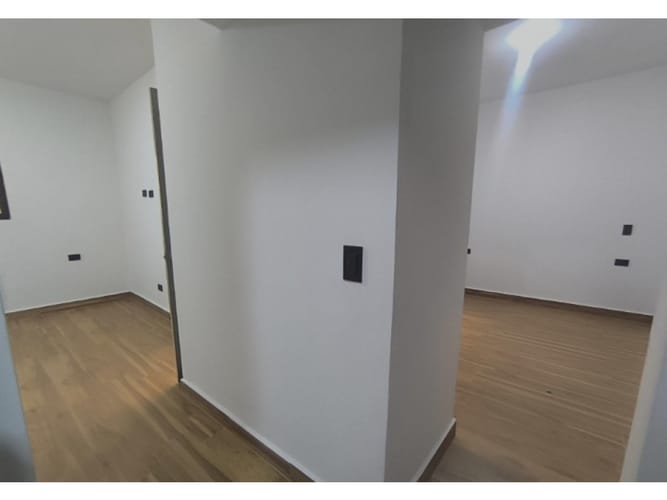 Casa de 5 alcobas en venta en Las Acacias, Medellín, 203 m² · foto 16 de 18