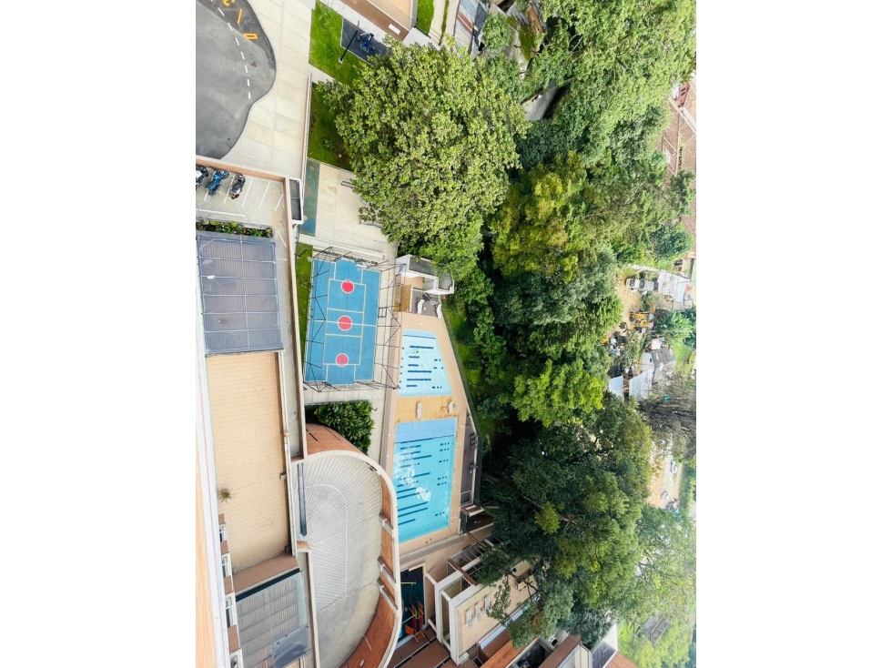 Apartamento en venta en Toledo, La Estrella · foto 4 de 13