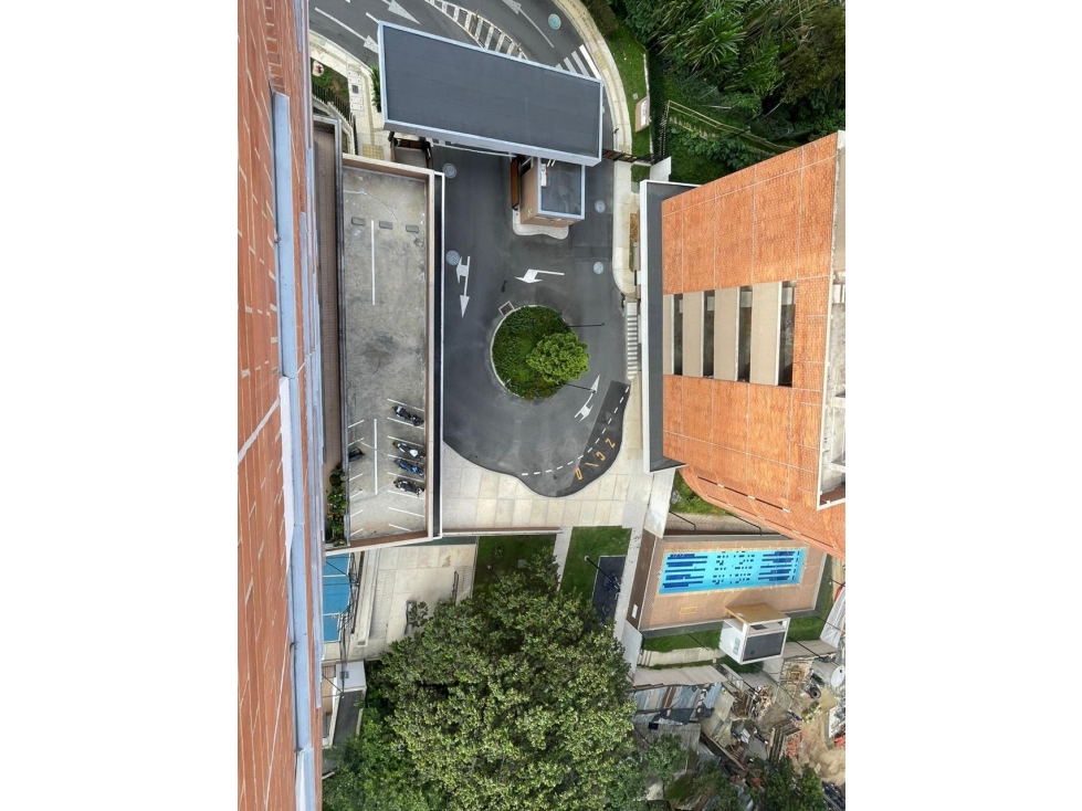 Apartamento en venta en Toledo, La Estrella · foto 6 de 13