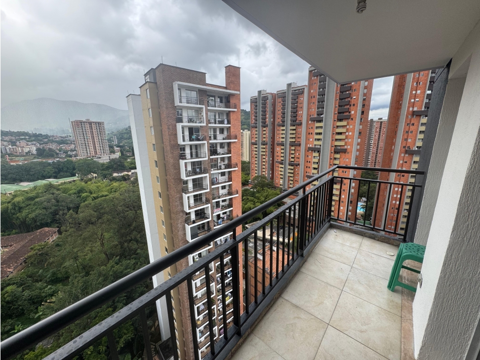 Apartamento en venta en Suramérica, Itagüí · foto 7 de 17
