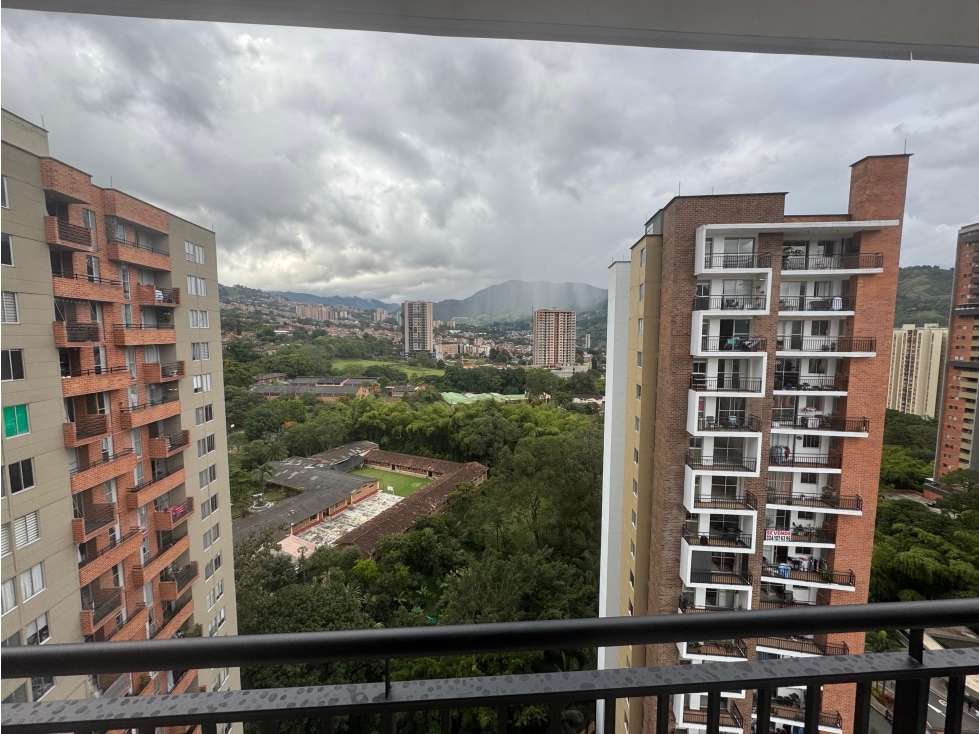 Apartamento en venta en Suramérica, Itagüí · foto 8 de 17