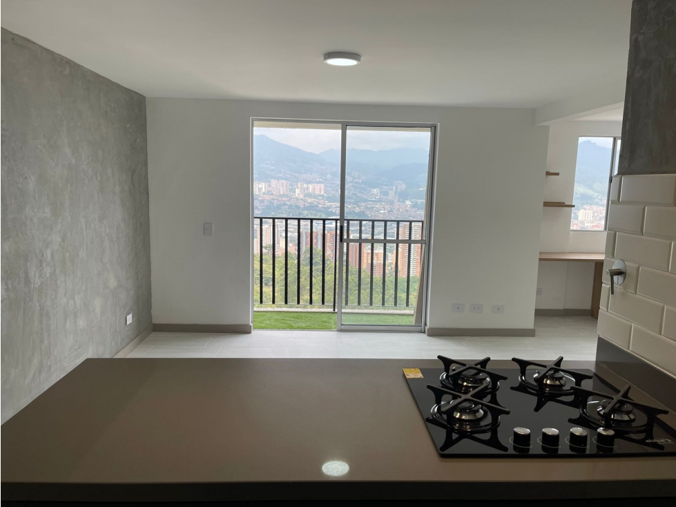 Apartamento en venta en Vereda Maria Auxiliadora, Medellín · foto 2 de 10