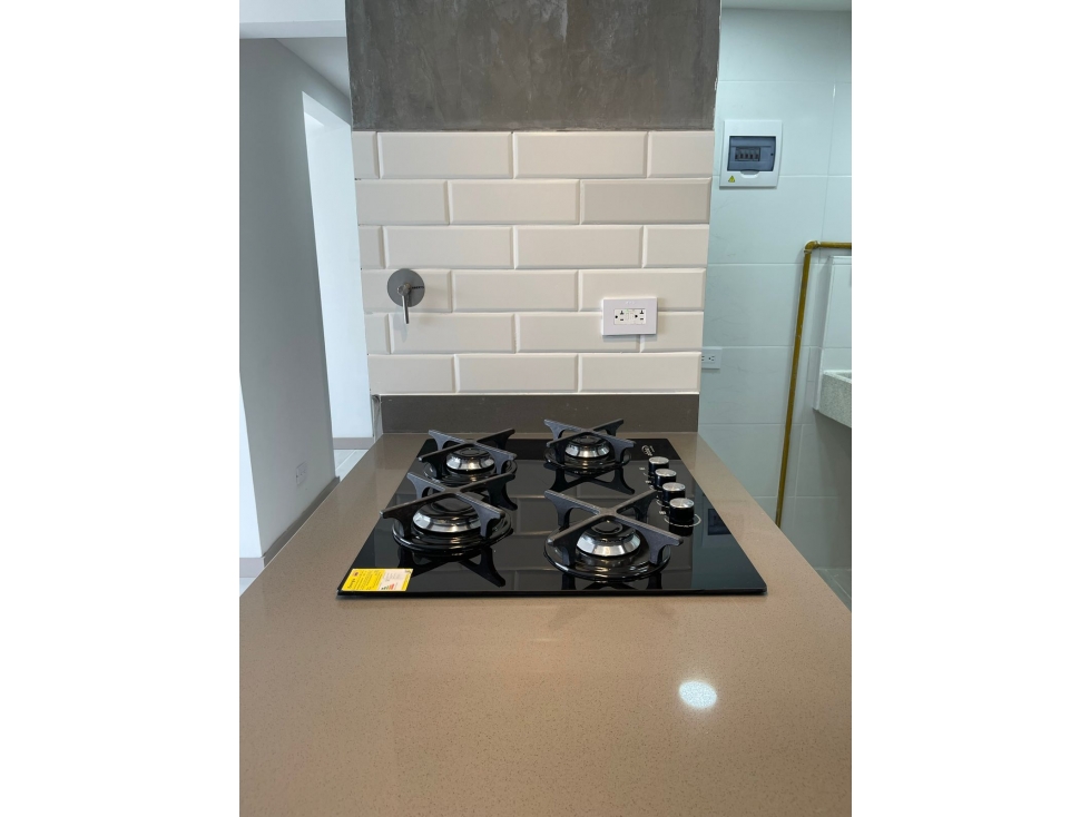 Apartamento en venta en Vereda Maria Auxiliadora, Medellín · foto 5 de 10