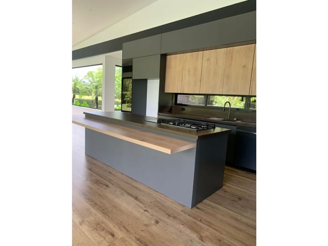 Casa de 4 alcobas en venta en Cabeceras De Llanogrande, Rionegro, 405 m² · foto 3 de 21