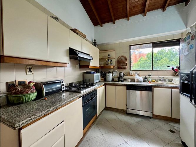 Apartamento en venta en La Frontera, Medellín · foto 4 de 20