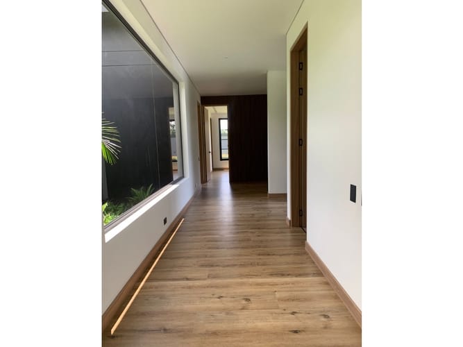 Casa de 4 alcobas en venta en Cabeceras De Llanogrande, Rionegro, 405 m² · foto 19 de 21