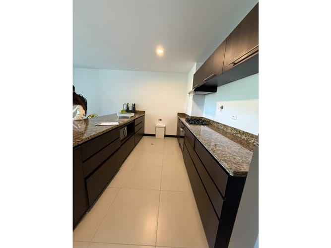 Apartaestudio en venta en Conquistadores, Medellín, 86 m² · foto 8 de 8