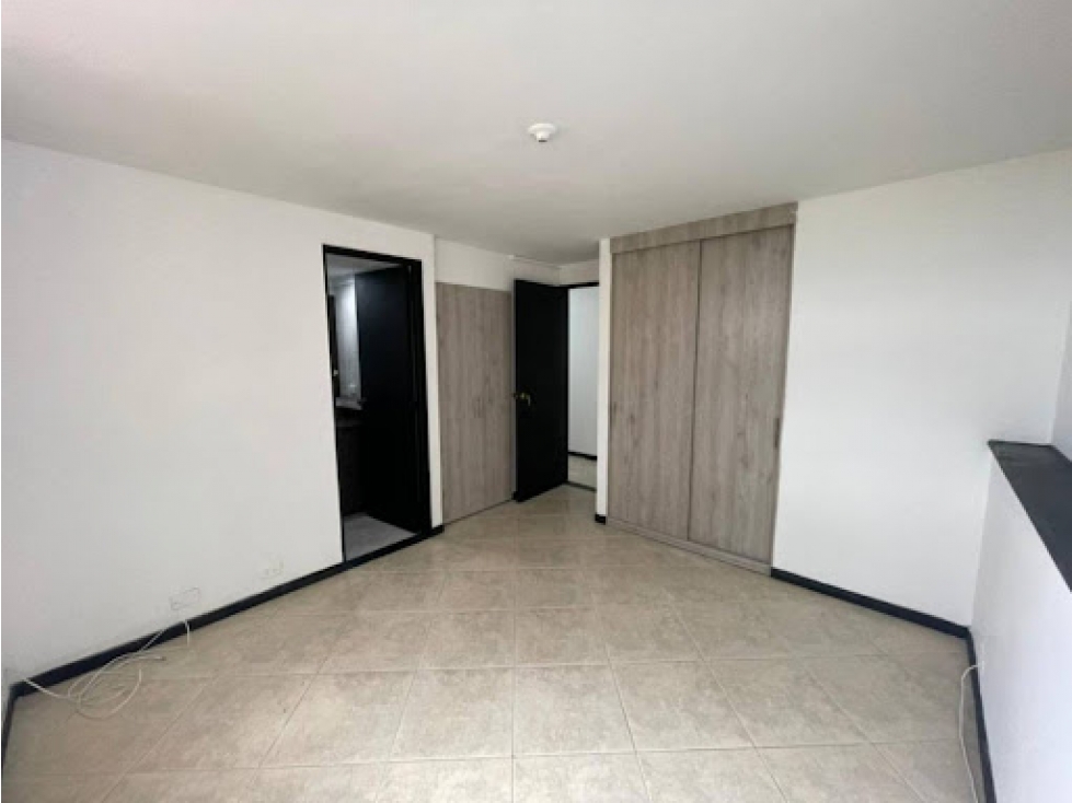 Apartamento en venta en El Poblado, Medellín · foto 6 de 24