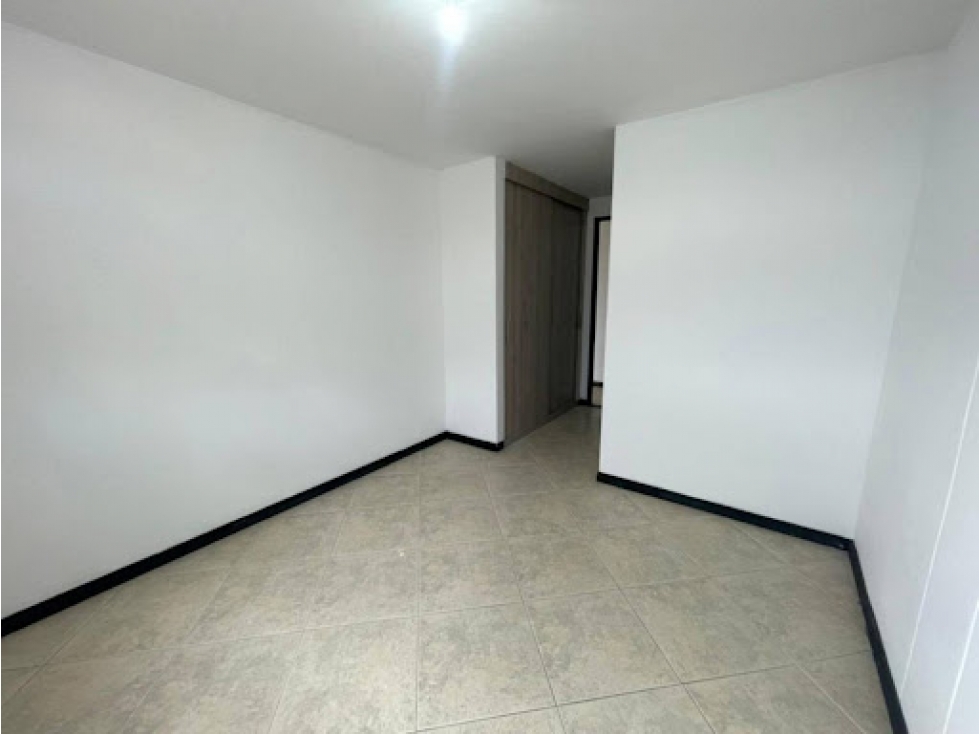 Apartamento en venta en El Poblado, Medellín · foto 9 de 24